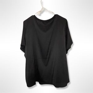 NWT Torrid Abbey Satin Short Sleeve Tee Black Size 3
